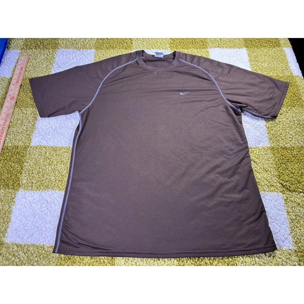 Nike Sphere Dry Mens Large Brown Short Sleeve Athletic Training‎ T-Shirt Swoosh